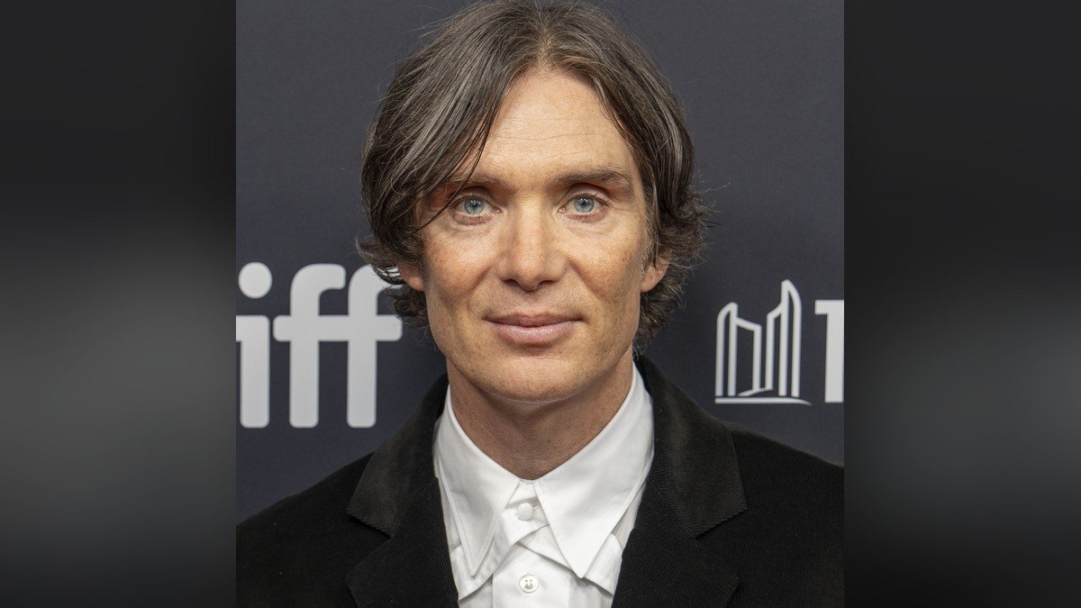 Cillian Murphy, ator irlandês que vive o físico Oppenheimer no filme de Christopher Nolan