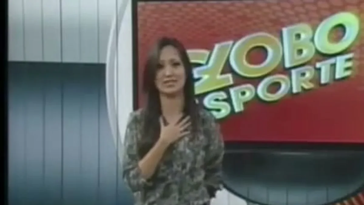 Thalita Tavares na despedida do Globo Esporte Tocantins, na TV Anhanguera, em 2013. Reprodução/TV Anhanguera