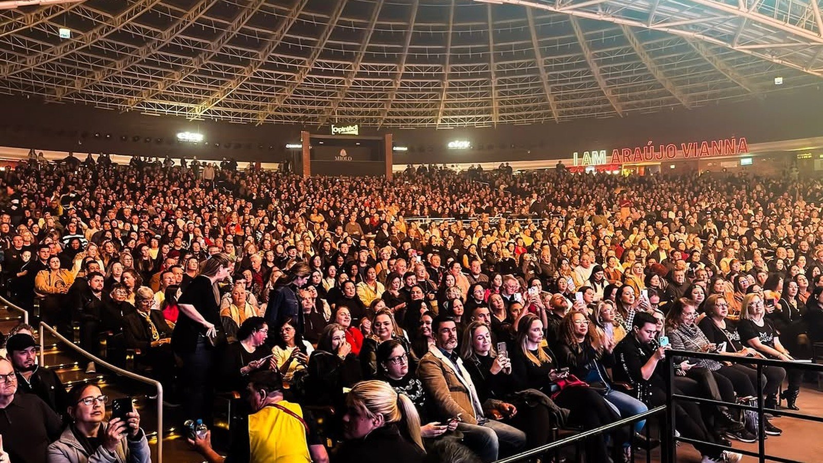 Público em show do Roupa Nova registrado no Instagram da banda