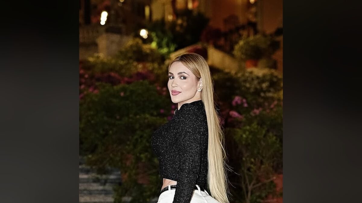 Foto de Deolane Bezerra