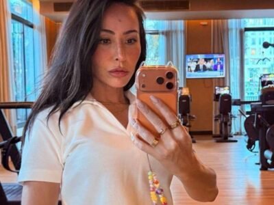 Sabrina Sato grávida em registro publicado nas redes