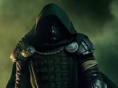Doutor Destino, de armadura e capuz verde, aparece de frente em arte oficial de Vingadores: Doutor Destino